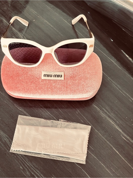 Miu Miu Accessories - Miu Miu White Cat-Eye Sunglasses with Pink Velvet Case